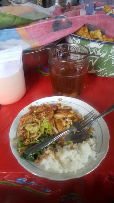 RUJAK PECEL MBAK YULI