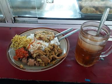 WARUNG MAKAN TEGAL BERSAUDARA