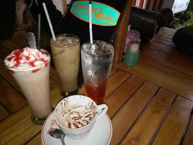 BANARAN 9 RESTO COFFEE & TEA - MUGAS SEMARANG