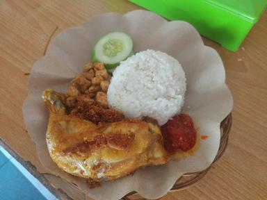 AYAM GORENG BENGKALIS SALMA