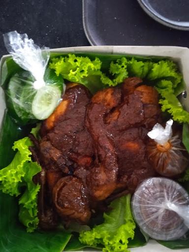 AYAM GORENG “BU YULI”