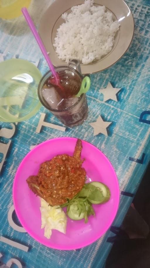 AYAM PENYET SUPER PEDAS