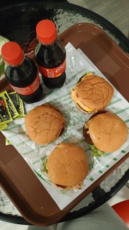 Photo's Burger Bangor Pleburan