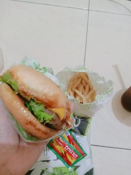 Photo's Burger Bangor Pleburan