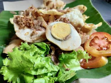 GADO GADO HOKI