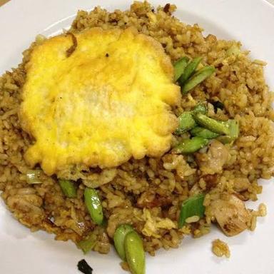 NASI GORENG DAN AYAM PENYET BANG YOS86