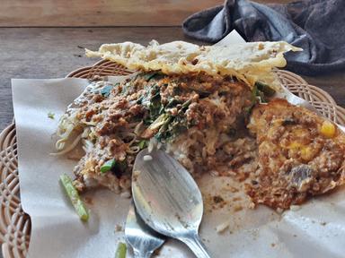 NASI PECEL BU LASTRI NGANJUK