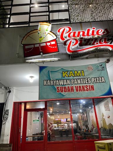 PANTIES PIZZA - SEMARANG