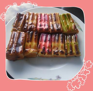 ROTI BAKAR JON