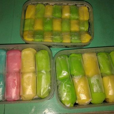 SINGKONG KEJU D9 & PANCAKE DURIAN MEDAN (YOS SNACK)