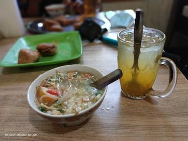 SOTO AYAM KHAS SEMARANG PAK MAN