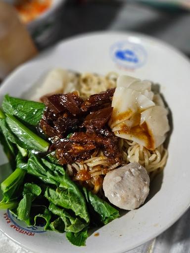 MIE BAKSO PANGSIT PAK YANTO