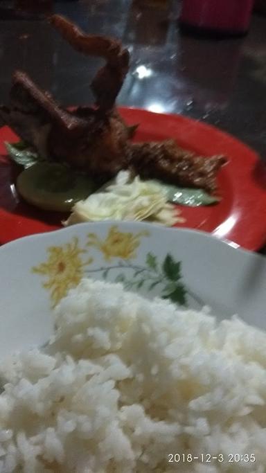 AYAM GORENG PAK HERY