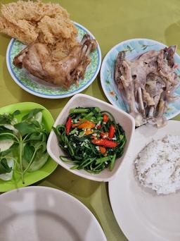 Photo's Ayam Goreng / Rebus Kalasan Simpang Lima