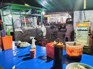 BAKSO PAK WARDI PUSAT TELOGOREJO