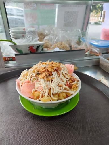 BUBUR AYAM GAJAHMADA 57 SEMARANG