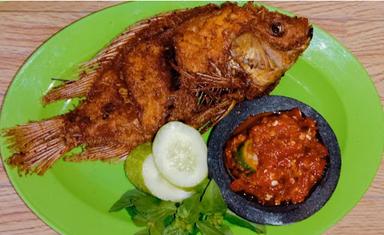 IKAN BAKAR DAN ANEKA SEAFOOD PAK JOYO