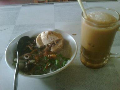 MIE AYAM & BAKSO BU PETRUK