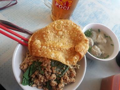 MIE AYAM DAN BAKSO PAK JO