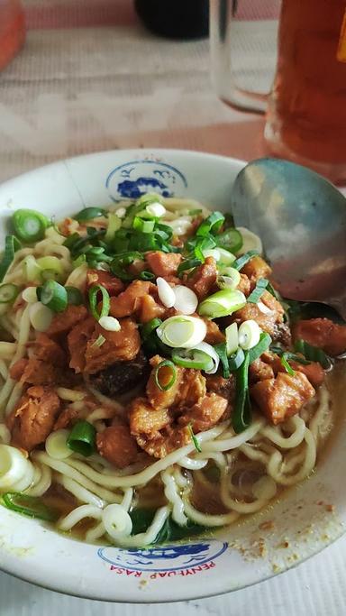 MIE AYAM DAN BAKSO PAK JO