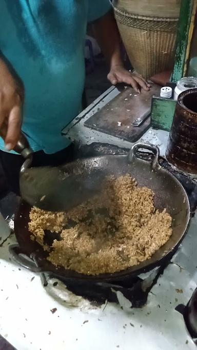 NASI GORENG PAK DI