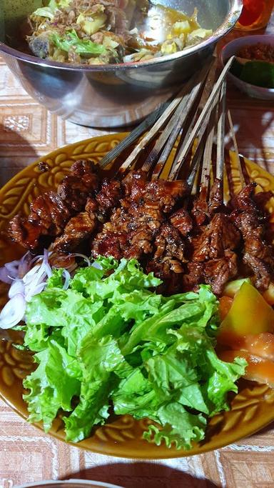 SATE, TONGSENG, BISTIK, TENGKLENG BUSTAMAN PAK AGUNG