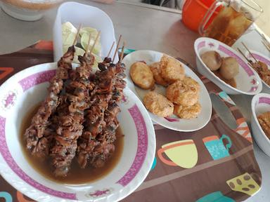 SOTO AYAM JAGALAN PAK SYAM BUMBU KHAS ALA MADURA