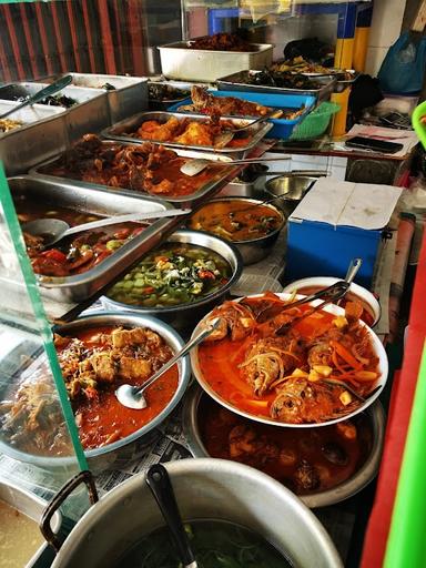 WARUNG MAKAN WAK TOPLES