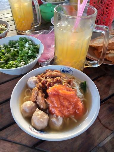 WARUNG MIE AYAM PAK SENTOT