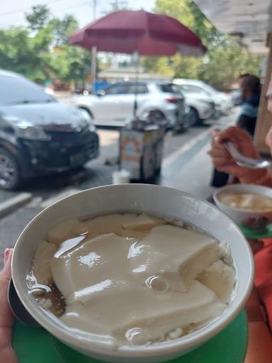 WEDANG TAHU KHAS SEMARANG PAK PARDI