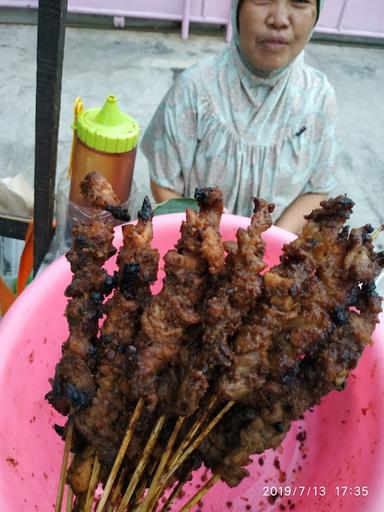 SATE AYAM BALUNGAN BU SRI