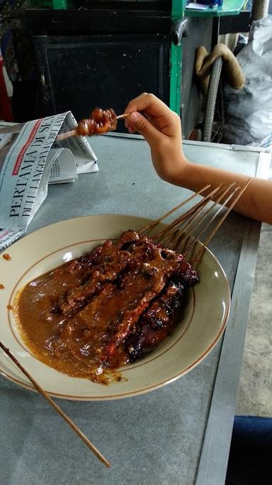 SATE AYAM PAK HADI