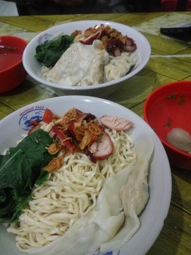 MIE SUIKIAU AYAM PANGGANG