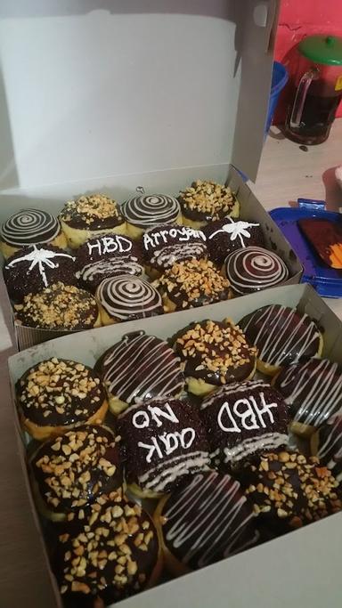 PUTSHALIKA CAKE & DONAT