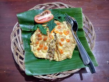 WARUNG MAKAN MBAH KARNI