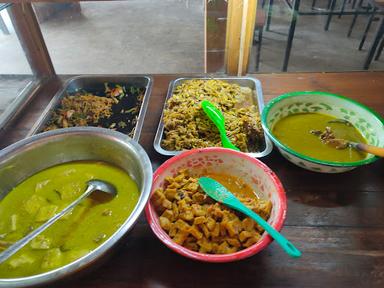 WARUNG MAKAN SOTO DAN RAMESAN BIODE