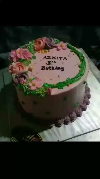 KADZI CAKE