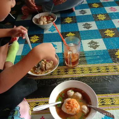 BAKSO KUNING PAK EKO