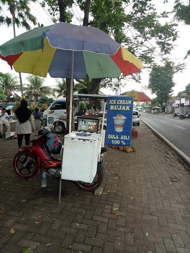 ICE CREAM RUJAK