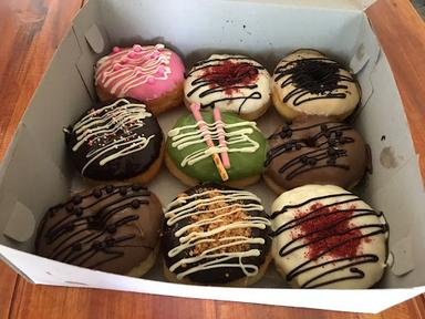 ANNISA DONUTS