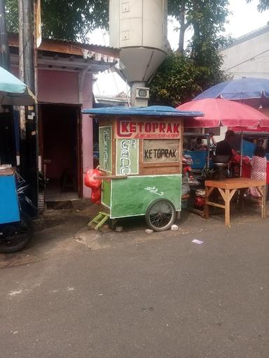 BELI GADO* DI IBU SITI AJA YUUK PASTI , ENAK , SEGAR , NIIKMAT DAN MURAH .