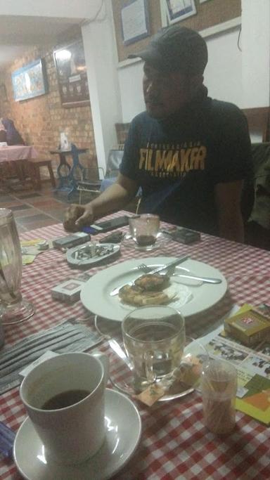 UNCLE FAJAR RESTO & COFFE