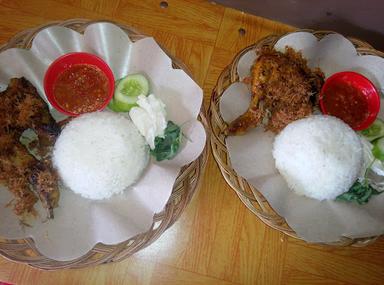 AYAM BAKAR ENAK DI JAKARTA AYAM KRAMAT