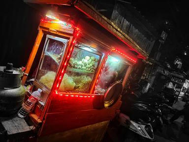 BAKSO URAT & BAKSO TELUR MALAM HARI