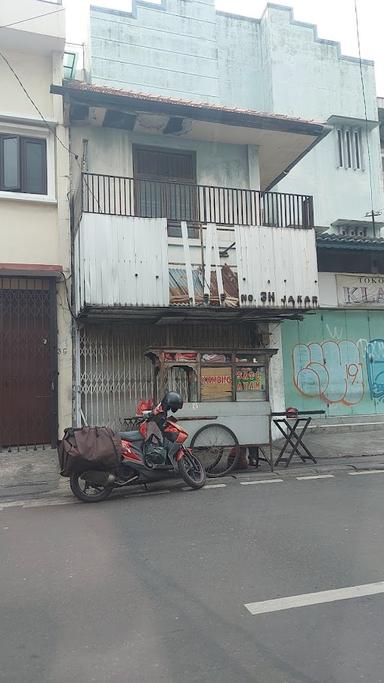 SATE AYAM MADURA