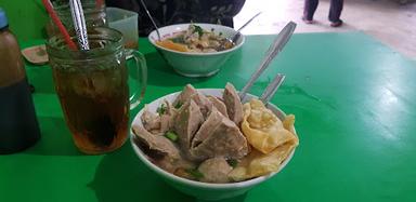 BAKSO URAT PAK AMBAR SOTO & MIE AYAM