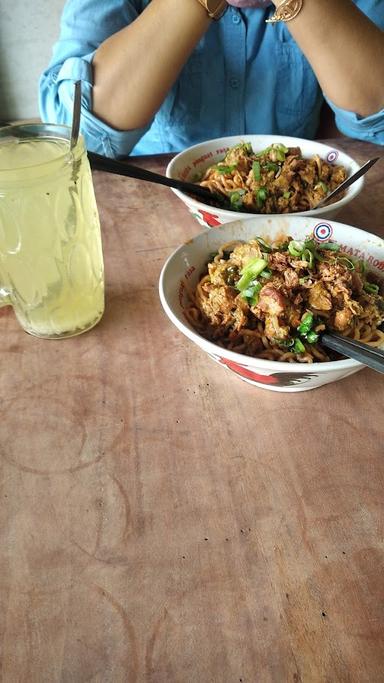 MI AYAM BAKSO MS TEKAD