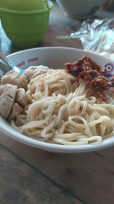 MIE AYAM PAK MAN