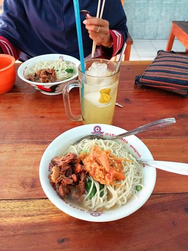 MIE AYAM PAK MAN