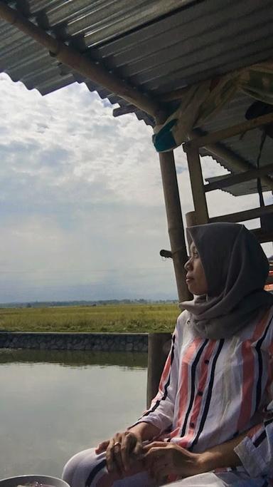 WARUNG SOTO DAN ES CAMPUR BU PAINO